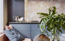 在中山定制家具，選木頭還是板材？